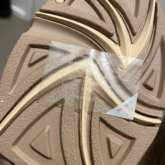 100% Authentic UGG long boots - Picture 4 of 5